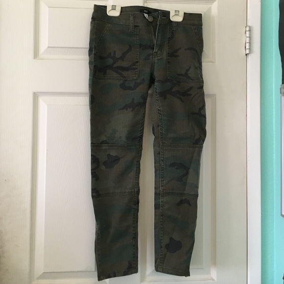 BDG camo pants.