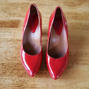 Earthies red heels