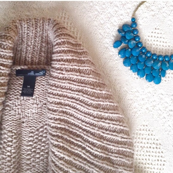 Cable knit wool/acrylic sweater - Picture 3 of 4