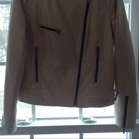Jacket - Picture 2 of 4