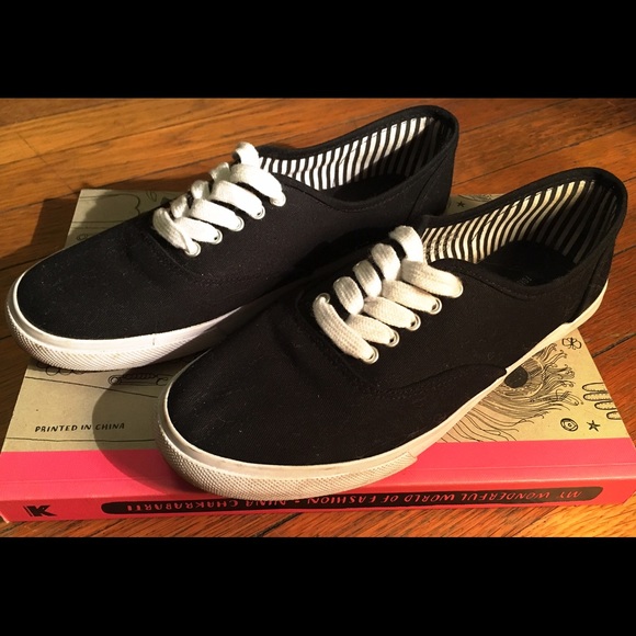 Black shoes