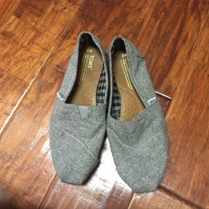 Toms, size 9
