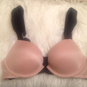 Victoria's Secret very sexy push up bra 32b