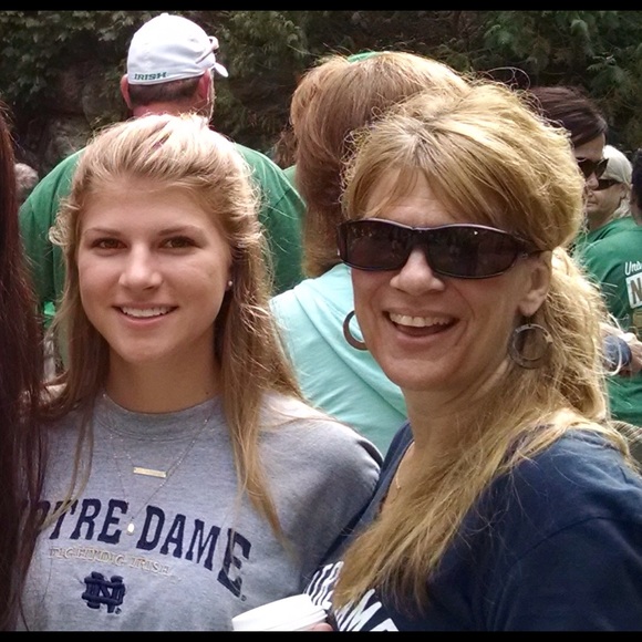 Meet your Posher, Carla - Picture 1 of 1