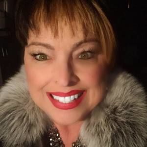 Meet your Posher, Vikki