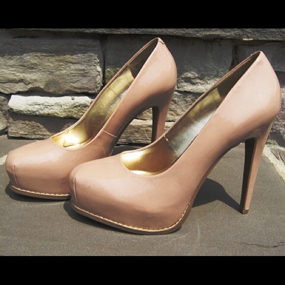 Simply Vera Vera Wang Shoes - Simply Vera Nude Heels