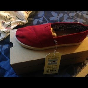 Red Toms