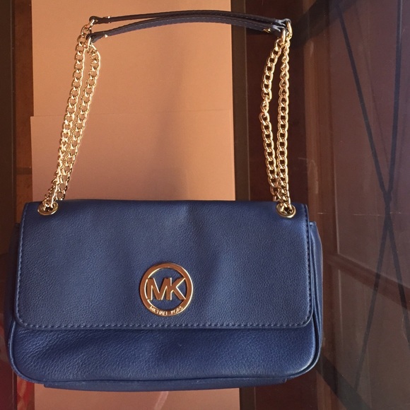 Michael Kors cross body bag - Picture 1 of 4