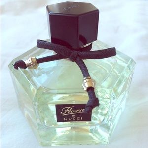 Flora by Gucci perfume