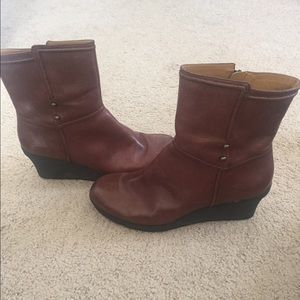 Nine West wedge boot - brown