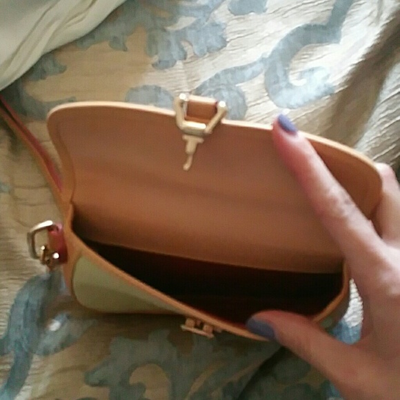 Clutch - Picture 2 of 2