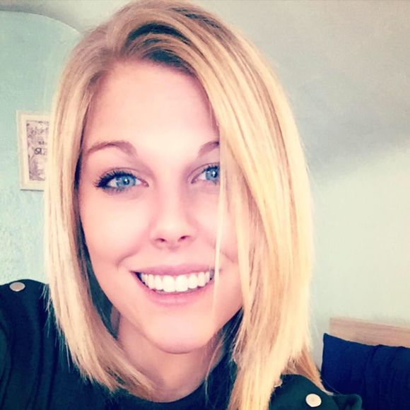 Meet your Posher, Alexis