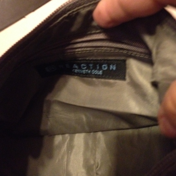 Kenneth Cole shoulder bag - Picture 3 of 4