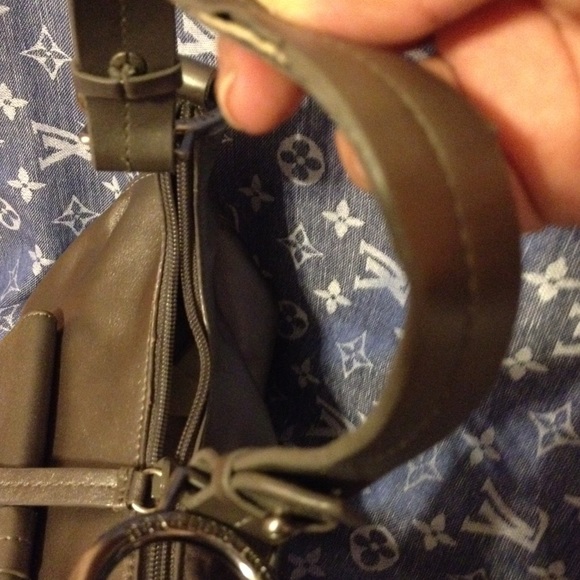 Kenneth Cole shoulder bag - Picture 4 of 4