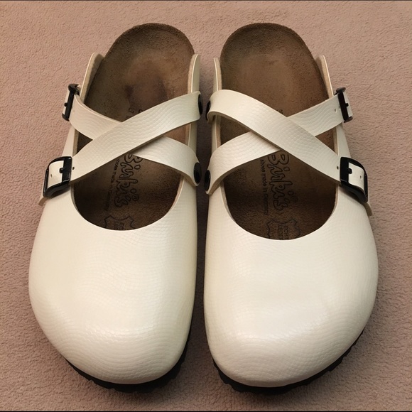 Birkenstock Cream Slip On Shoes - like new