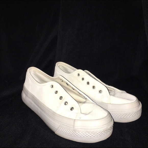White acrylic platforms