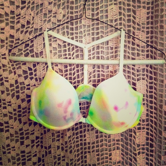 ☀️MAKE AN OFFER Pink Victoria's Secret  bra 34C