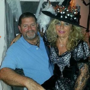 Meet your Posher, Lora