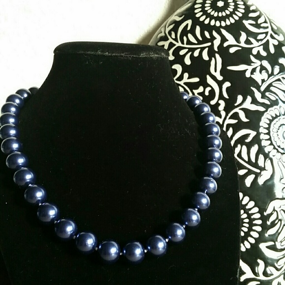 18" Deep Purple/Blue Sea Shell Pearl strand