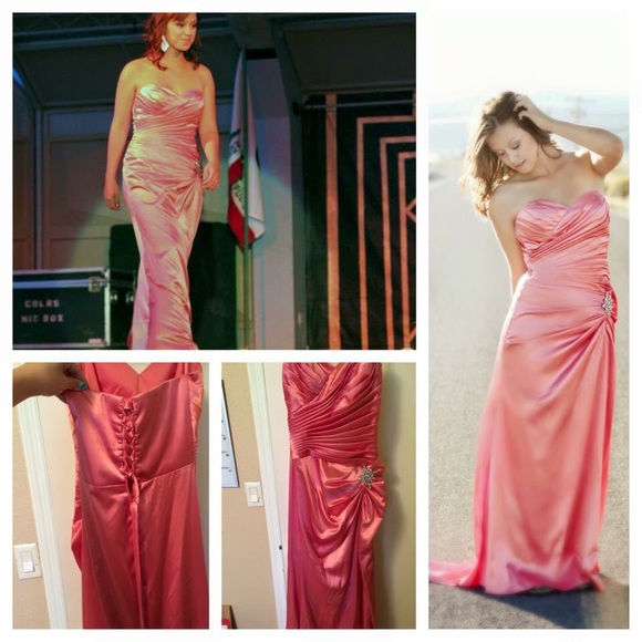 Prom/Pageant/Formal Dress - Picture 1 of 1