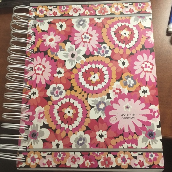 Vera Bradley 2015-2016 Agenda
