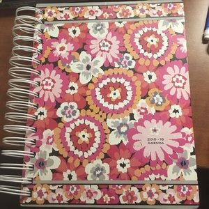 Vera Bradley 2015-2016 Agenda