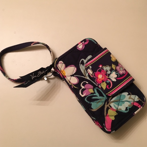 Vera Bradley Smartphone Wristlet 😊💕
