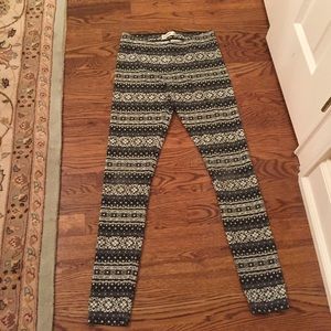 Cool patterned leggings!!