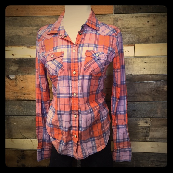 American Eagle plaid pearl snap