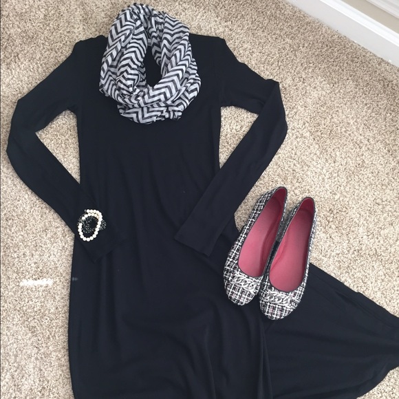 Maxi column dress.