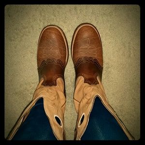 LIKE NEW Boulet Cowboy Boots