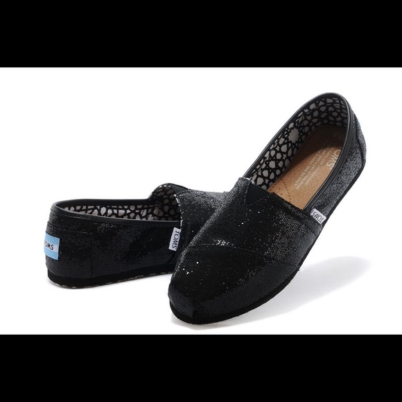 Black sparkly toms