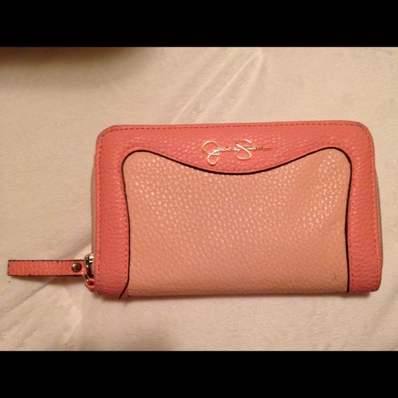Jessica Simpson Wallet😍