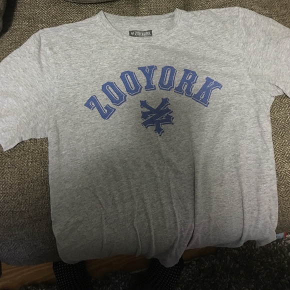 Men's zoo York tee size large
