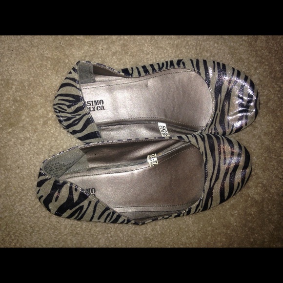 Zebra print flats!
