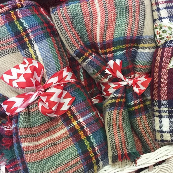 Plaid Blanket Scarf