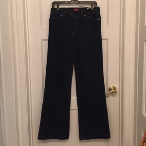 Levi's Perfectly Slimming Jeans