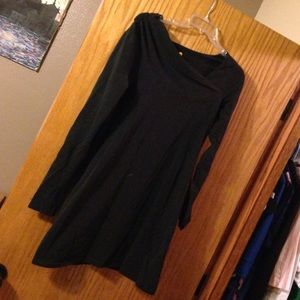 Lolë dress. Asymmetric neck line