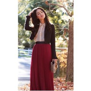 Pleated burgundy formal maxi skirt with lining
