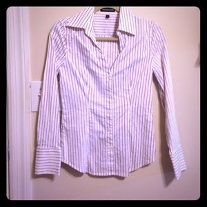 V-neck button up