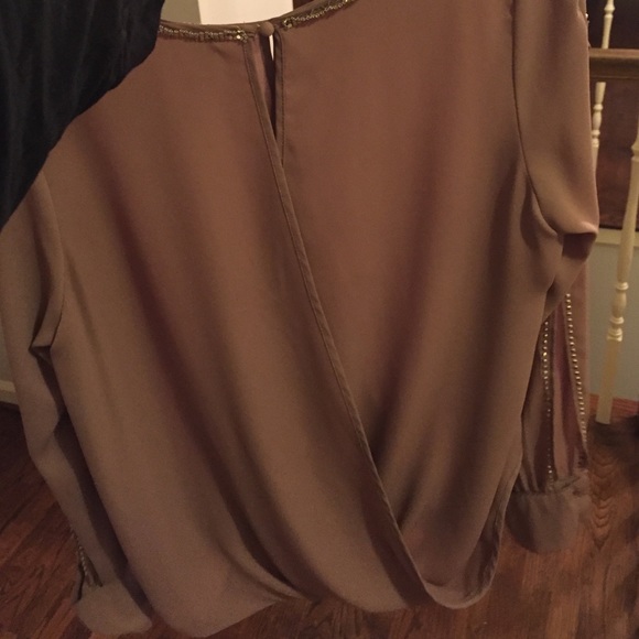 top - Picture 2 of 3