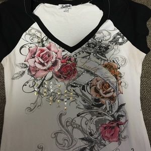 Like new South Pole tee with beaded accents size l