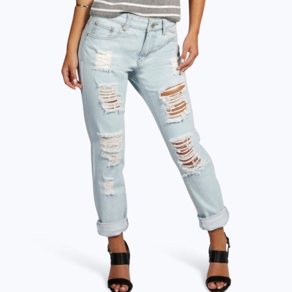 Light wash Boyfriend jeans