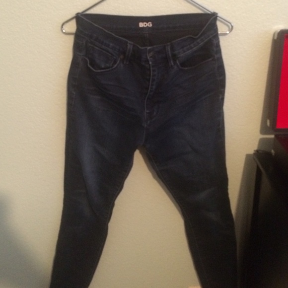 BDG CROP JEANS