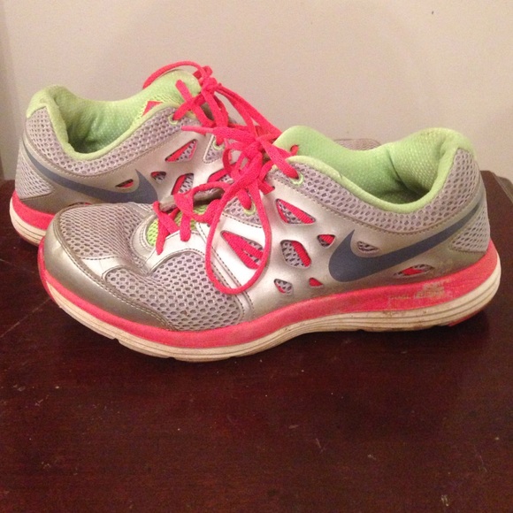Women Nike shoes