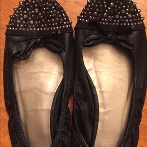 Black Ballet flats by Aldo
