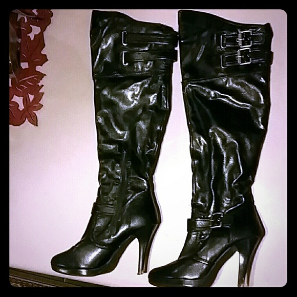 Black High Heeled Knee High Boots