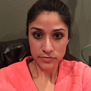 Meet your Posher, Consuelo