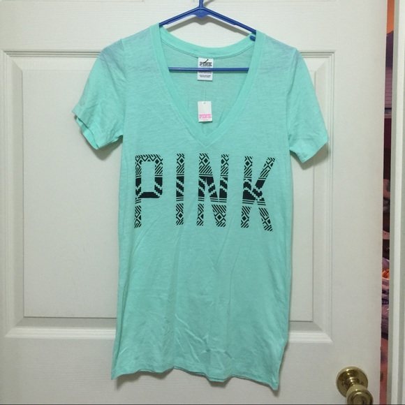 NWT VS PINK tee