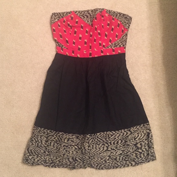 Urban outfitters strapless dress